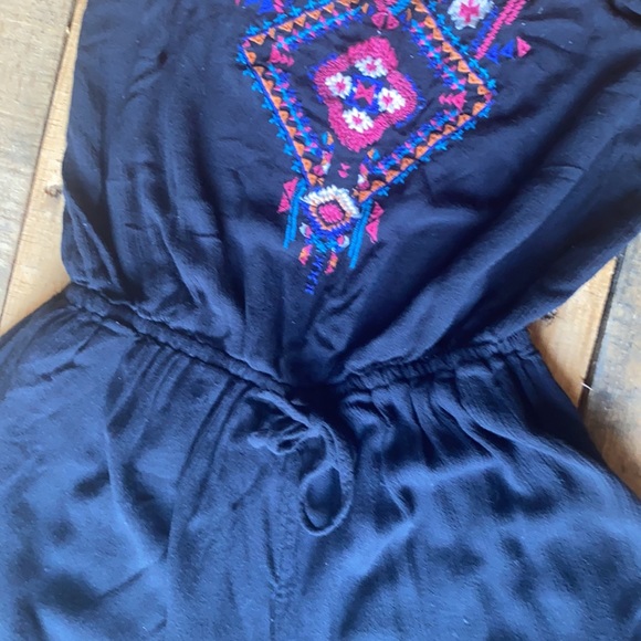 Gently Used Hollister Tribal Pink & Black Strapless Romper - Picture 4 of 11